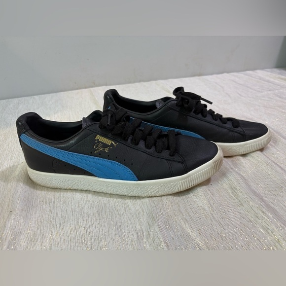 Puma Clyde  Trainers Black Leather & Light Blue Size 10 - Picture 1 of 8